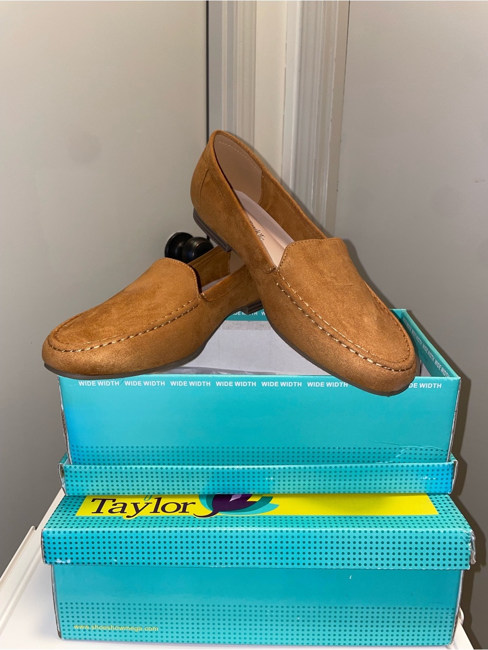 Sofia Taylor Suede Loafers in Tan